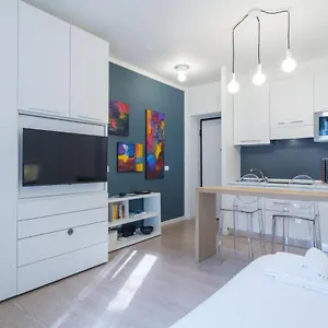 https://easylife-moderno-e-chic-studio-in-porta-venezia.italymilanhotels.net