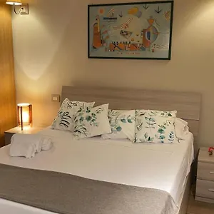 Appartamento Frank Host Lux , Metro A A 50 M, Simple Check-in Con Codice A Qualsiasi Orario, Roma