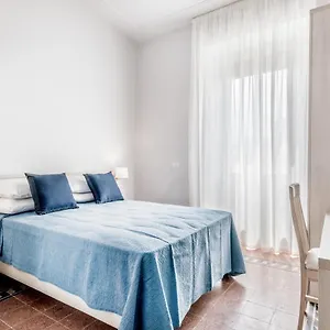 Appartamento In Trastevere, Roma