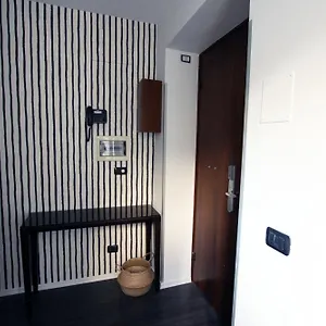  Apartamento Avignonesi Flat